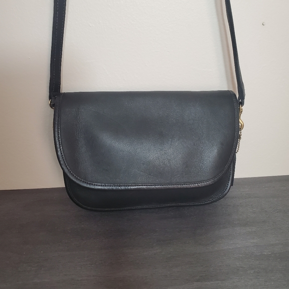 Coach Handbags - Vintage Coach Ritchie crossbody black
